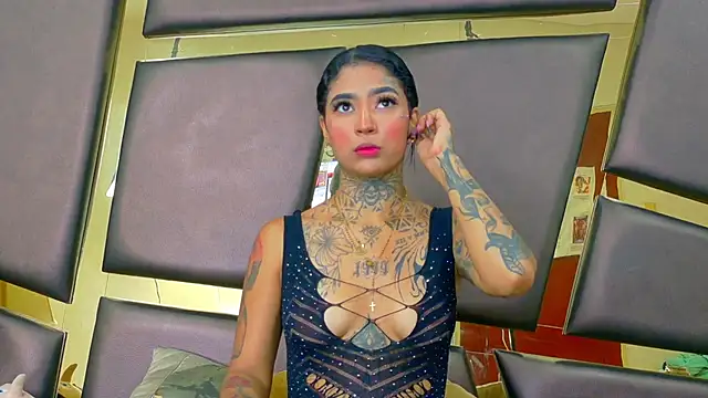 EmilieLake online show from 12/01/25, 09:15