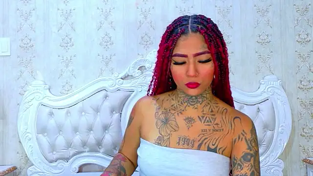 EmilieLake online show from 03/25/26, 03:33