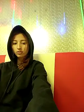 GiselleFever online show from 10/31/25, 11:33