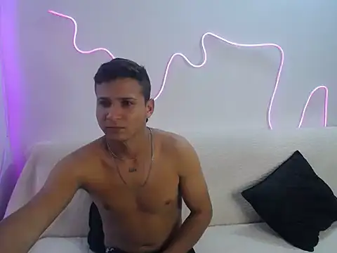 Snapshot of brutal_dirty_sex chatting on 09/20/25, 07:19 brutal dirty sex online show from 09/20/25, 07:19