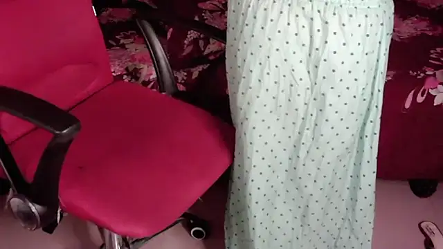 Snapshot of Sexy_Ara__Baby chatting on 10/09/25, 06:08 Sexy Ara Baby online show from 10/09/25, 06:08