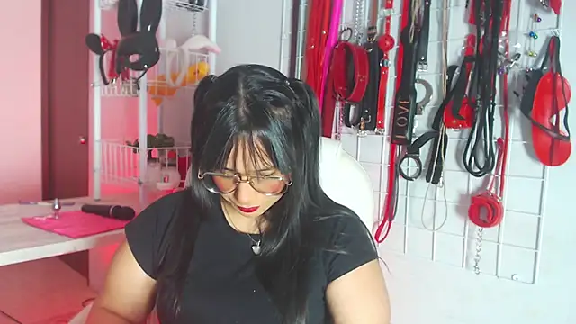  adahara queen online show from 11/28/25, 04:01