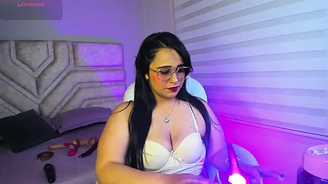  adahara queen online show from 09/18/25, 04:15