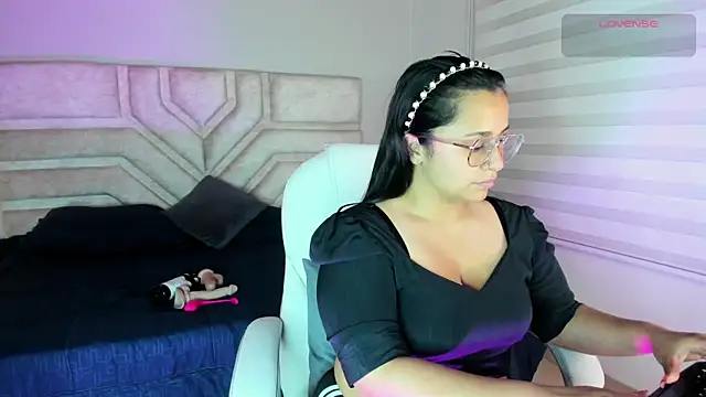  adahara queen online show from 10/14/25, 03:29