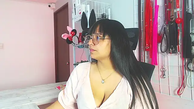  adahara queen online show from 11/26/25, 03:50