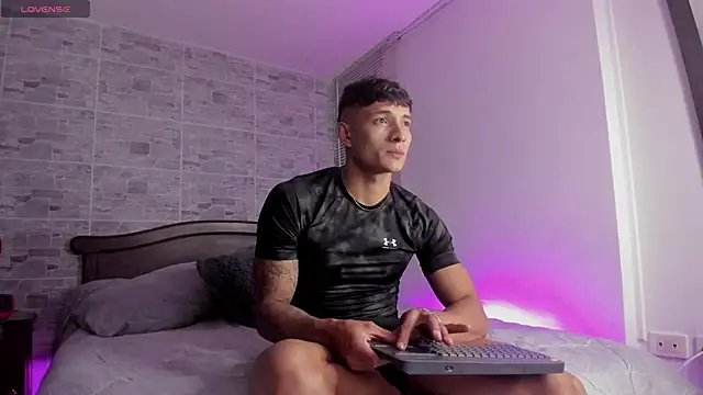 DavisFirb online show from 12/03/25, 02:23