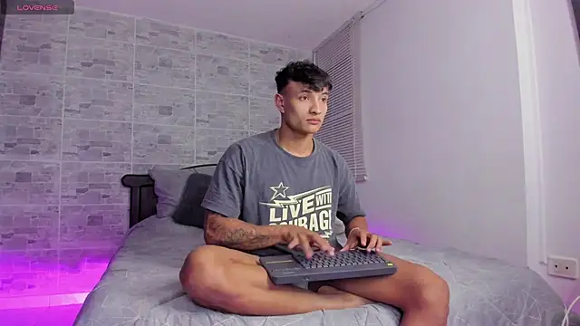 DavisFirb online show from 11/03/25, 01:22