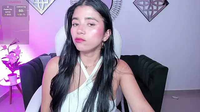 issi loren online show from 12/19/25, 09:28