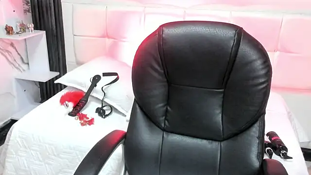 Violet sl4ve online show from 10/04/25, 04:41