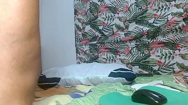 smallkarlakarla online show from 01/15/26, 11:52