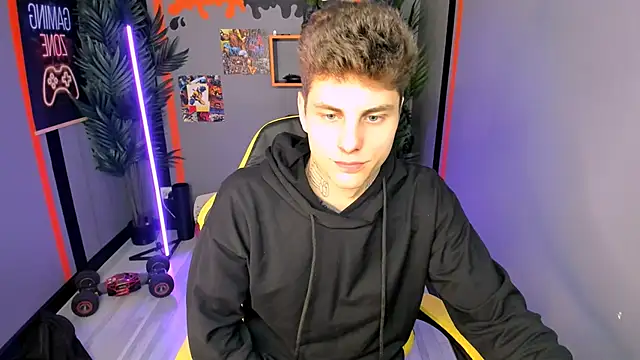 JackWolw online show from 10/04/25, 03:35