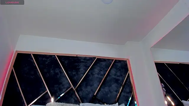 SusanaHenao online show from 11/25/25, 05:35