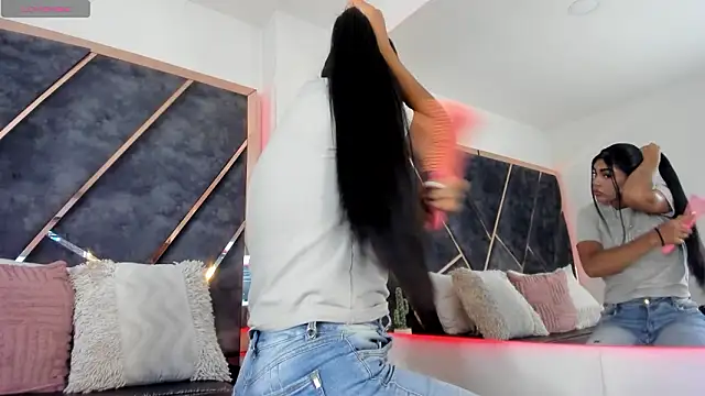 SusanaHenao online show from 03/12/26, 05:39