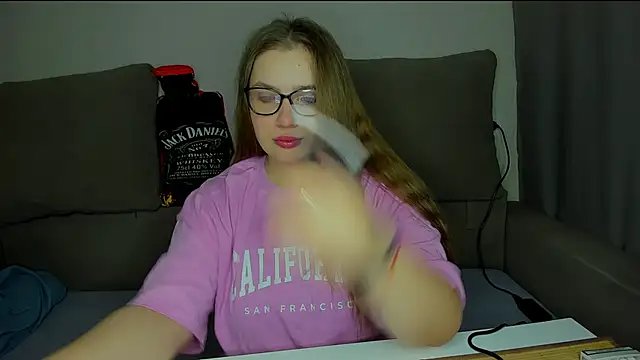 Snapshot of yourgem__ chatting on 12/19/25, 11:51 yourgem online show from 12/19/25, 11:51