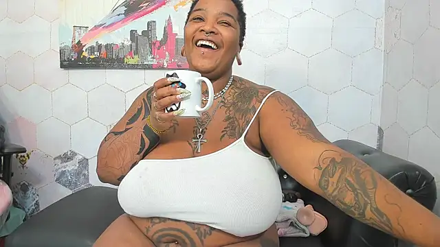 Anaa Fuentess online show from 05/26/26, 11:41