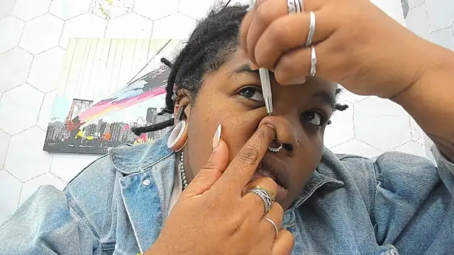 Snapshot of Anaa_Fuentess chatting on 12/15/25, 11:49 Anaa Fuentess online show from 12/15/25, 11:49