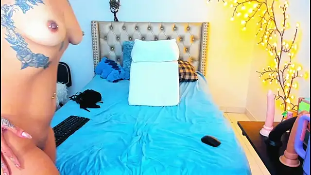 LenaStylesOA online show from 09/28/25, 12:50