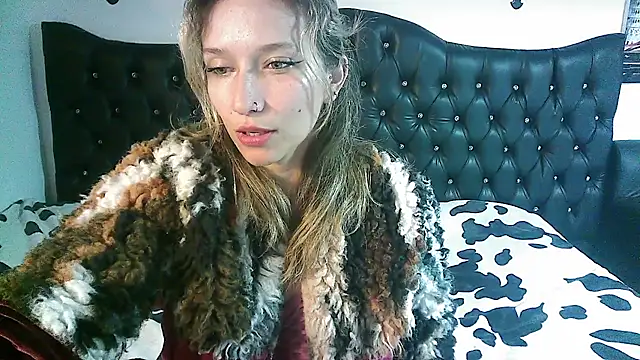 Snapshot of Licethf00x chatting on 09/15/25, 02:01 Licethf00x online show from 09/15/25, 02:01