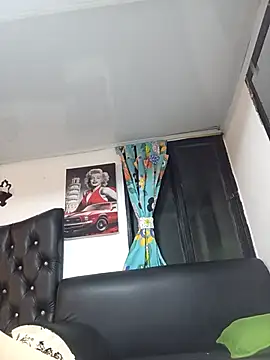 Snapshot of Licethf00x chatting on 09/28/25, 03:46 Licethf00x online show from 09/28/25, 03:46