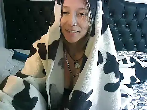 Snapshot of Licethf00x chatting on 09/24/25, 03:40 Licethf00x online show from 09/24/25, 03:40