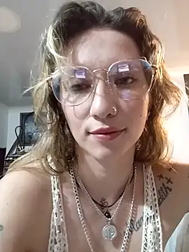 Snapshot of Licethf00x chatting on 11/14/25, 01:53 Licethf00x online show from 11/14/25, 01:53