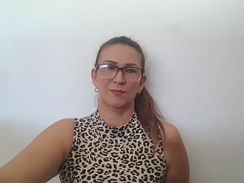 Snapshot of MiaVega chatting on 09/16/25, 04:08 MiaVega online show from 09/16/25, 04:08