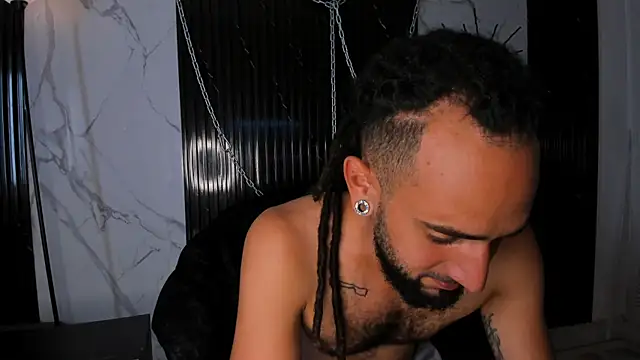 Snapshot of Tatis__ chatting on 02/18/26, 07:32 Tatis online show from 02/18/26, 07:32