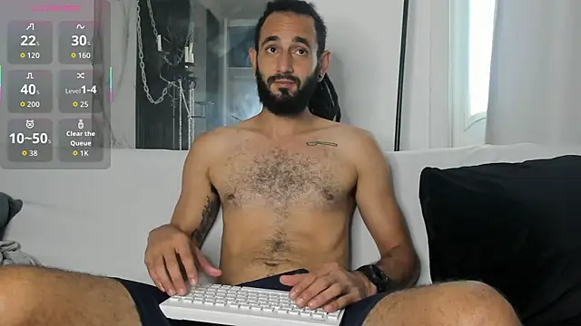 Snapshot of Tatis__ chatting on 01/12/26, 02:35 Tatis online show from 01/12/26, 02:35