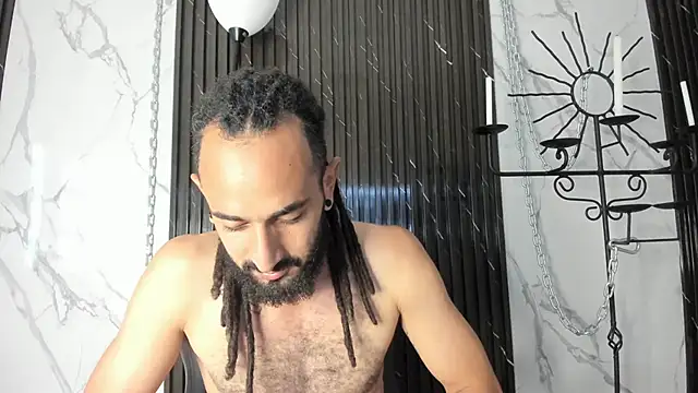 Snapshot of Tatis__ chatting on 12/01/25, 08:10 Tatis online show from 12/01/25, 08:10