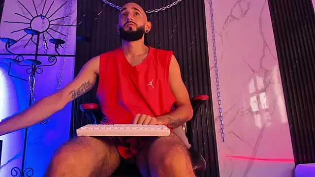 Snapshot of Tatis__ chatting on 11/12/25, 08:45 Tatis online show from 11/12/25, 08:45