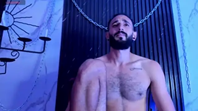 Snapshot of Tatis__ chatting on 12/16/25, 12:31 Tatis online show from 12/16/25, 12:31