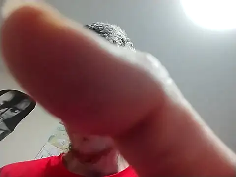 Snapshot of jizzyglizzy92 chatting on 09/13/25, 11:38 jizzyglizzy92 online show from 09/13/25, 11:38