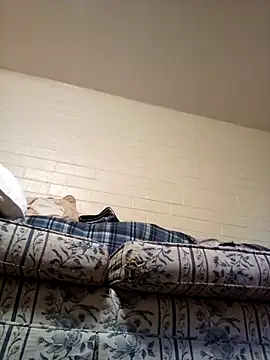 Snapshot of jizzyglizzy92 chatting on 02/14/26, 09:59 jizzyglizzy92 online show from 02/14/26, 09:59