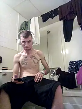 jizzyglizzy92 online show from 04/14/26, 10:09