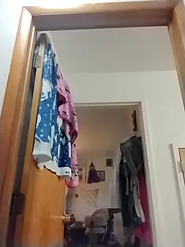 Snapshot of jizzyglizzy92 chatting on 09/29/25, 03:39 jizzyglizzy92 online show from 09/29/25, 03:39