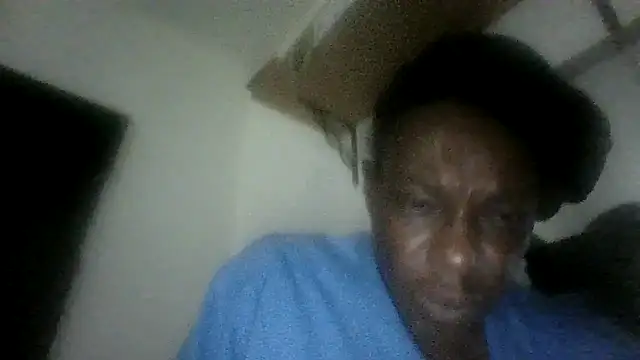 Snapshot of SucculentSexiness0 chatting on 06/22/26, 06:05 SucculentSexiness0 online show from 06/22/26, 06:05