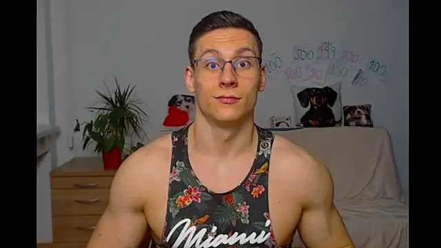 Snapshot of ZeinMiracles chatting on 01/10/26, 06:47 ZeinMiracles online show from 01/10/26, 06:47