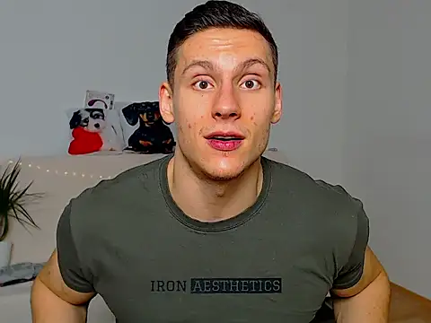 ZeinMiracles online show from 10/27/25, 08:43