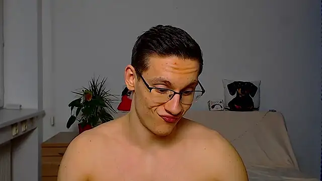 ZeinMiracles online show from 12/16/25, 09:52