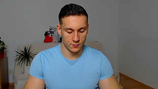 ZeinMiracles online show from 11/15/25, 08:24