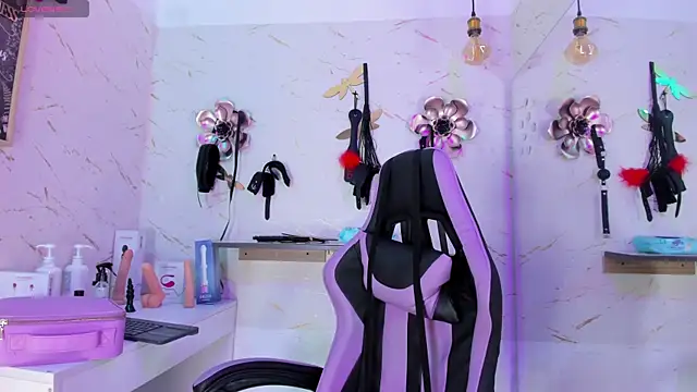 Natasha-Adams online show from 03/31/26, 07:27