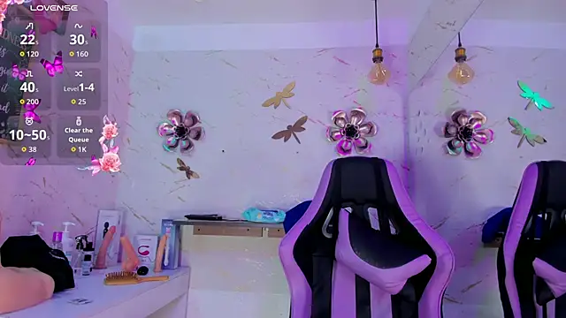 Natasha-Adams online show from 04/08/26, 09:27