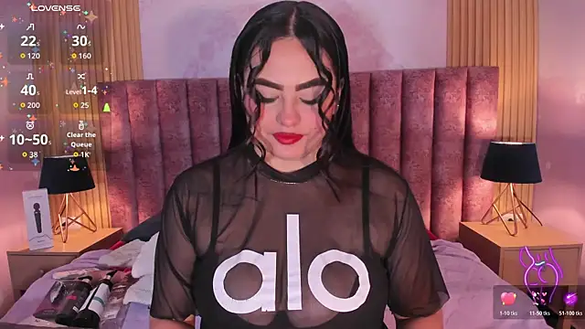 sofiiacarson online show from 11/24/25, 07:36