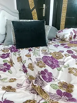 Hot-lino online show from 10/26/25, 02:34