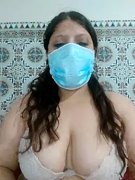 Snapshot of Hot-lino chatting on 05/03/26, 11:19 Hot-lino online show from 05/03/26, 11:19