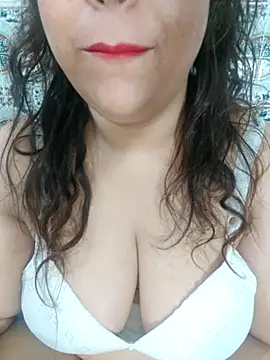 Snapshot of Hot-lino chatting on 07/10/26, 12:43 Hot-lino online show from 07/10/26, 12:43