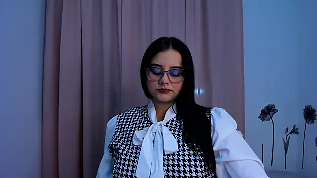 Snapshot of val_ferrer chatting on 09/12/25, 02:55 val ferrer online show from 09/12/25, 02:55