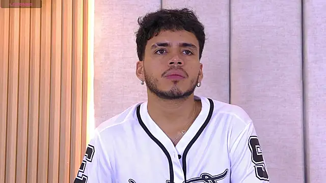 AlexanderJordan online show from 10/19/25, 03:37