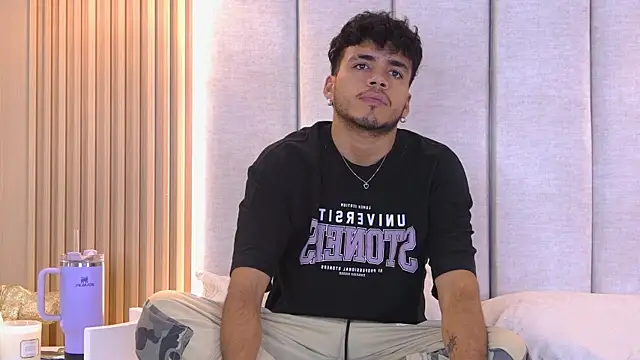 AlexanderJordan online show from 12/21/25, 02:24