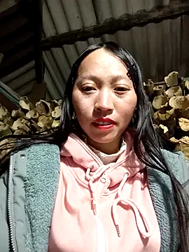 tcm-cute online show from 12/18/25, 01:15